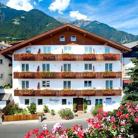 Garni Hotel Dorothea Tirolo Exterior photo